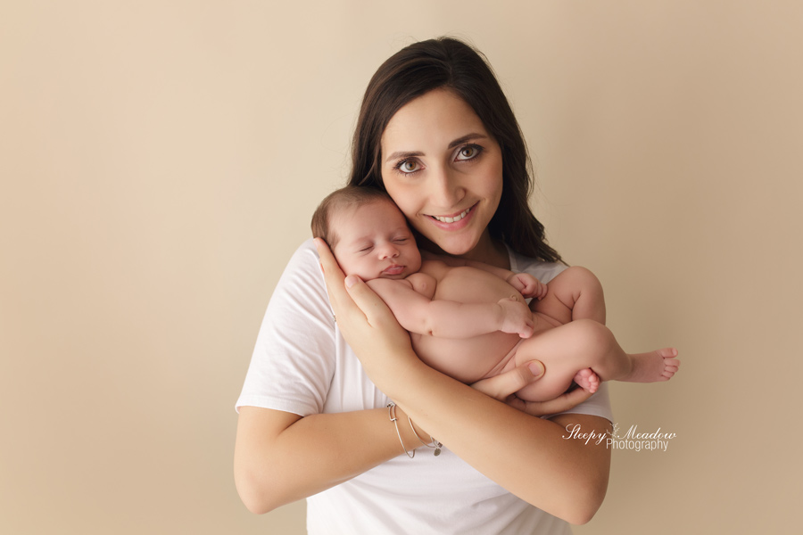 MOM AND NEWBORN GIRL SESSION | BY SLEEPY MEADOW PHOTOGRAPHY | WAUKESHA NEWBORN PHOTOGRAPHER
