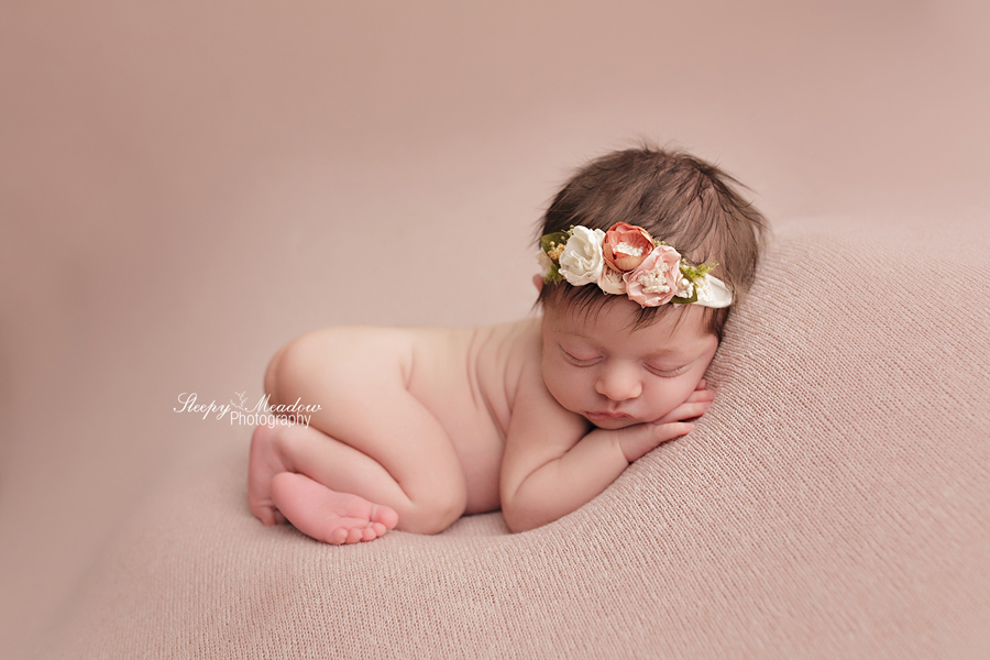 SLEEPY BABY POSES FOR HER NEWBORN SESION | BY SLEEPY MEADOW PHOTOGRAPHY | WAUKESHA NEWBORN PHOTOGRAPHER