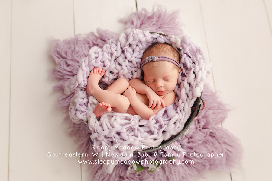 Baby in a bowl | Newborn Photographer