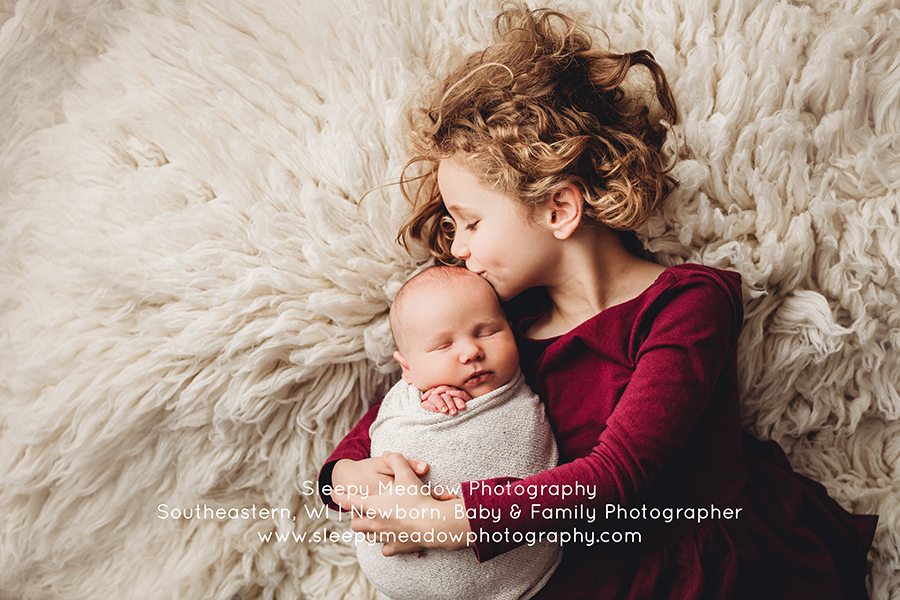 Big sister and newborn | Milwaukee Newborn Photographer